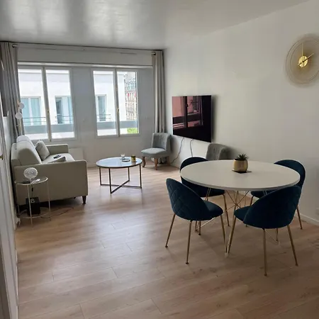 Bright Renovated Apartmán Paříž